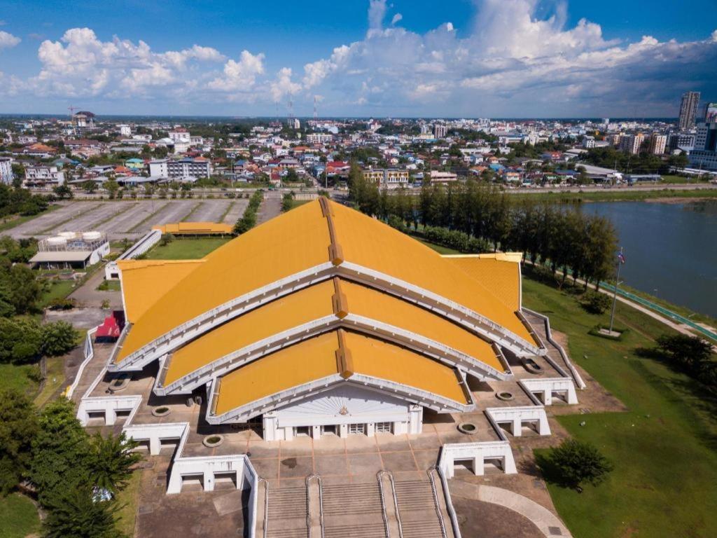 The Impress Khonkaen Hotel Khon Kaen Eksteriør bilde